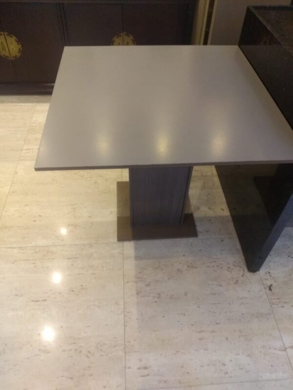 Mesa 90 por 78